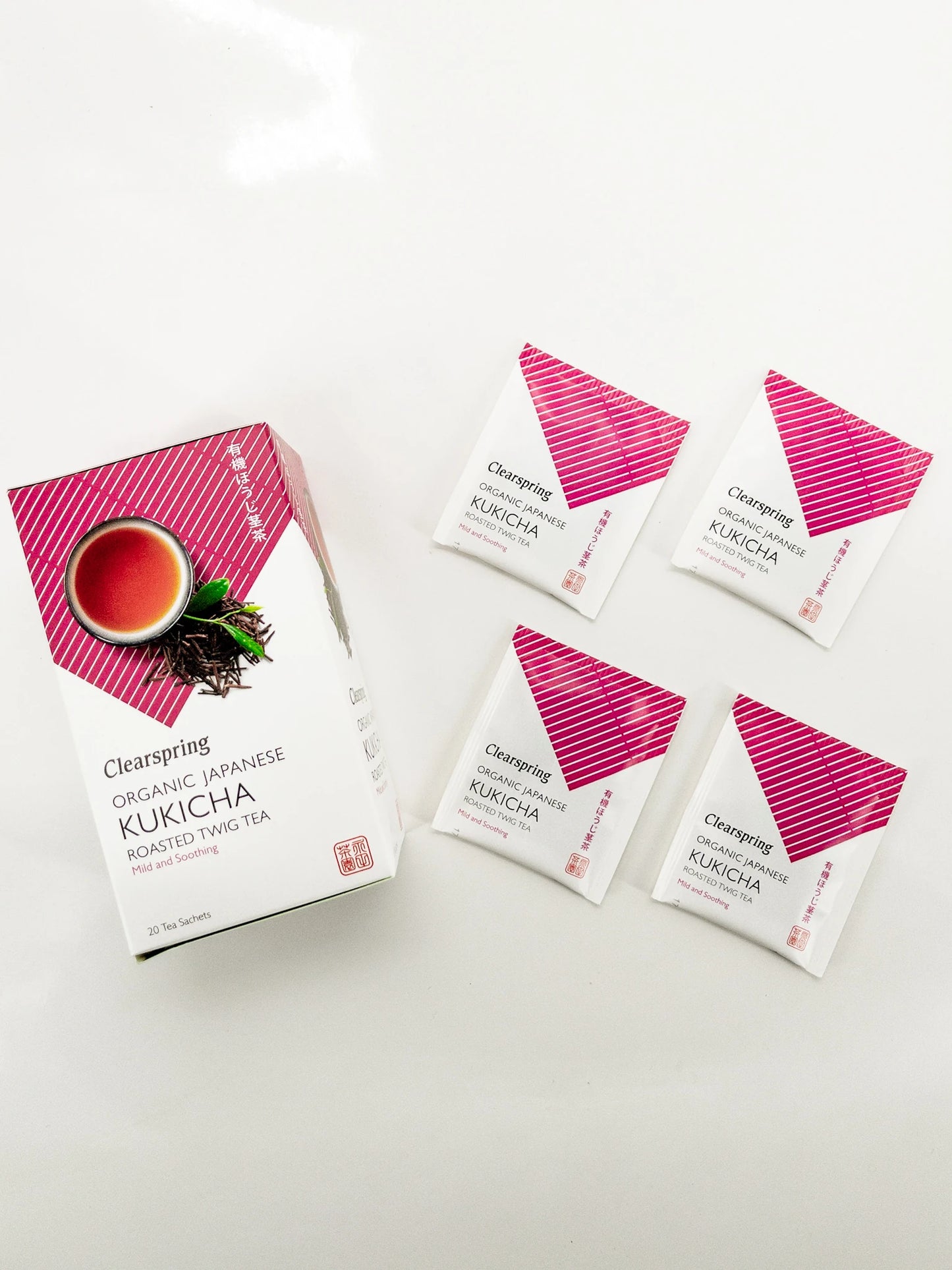 Boîte de thé Kukicha bio clearspring et 4 sachets de thé